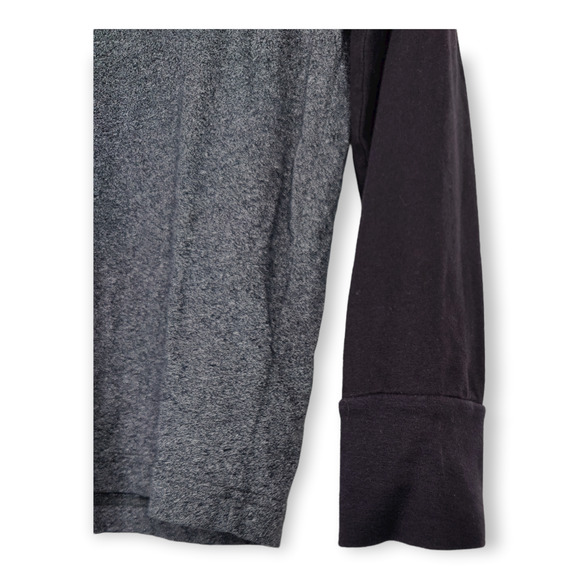 Men's Hollister Pullover Sweater, Size XS - Picture 6 of 8